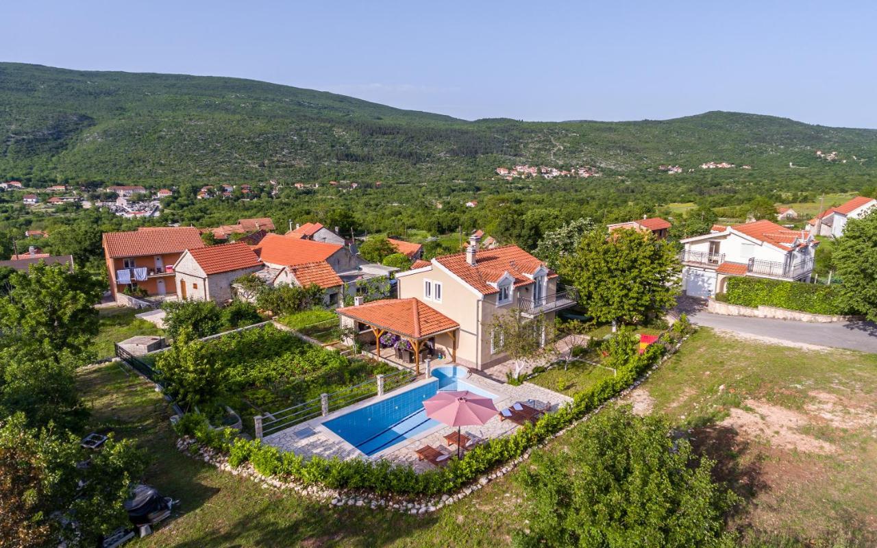 Holiday Home Memories And Joy Imotski Bagian luar foto